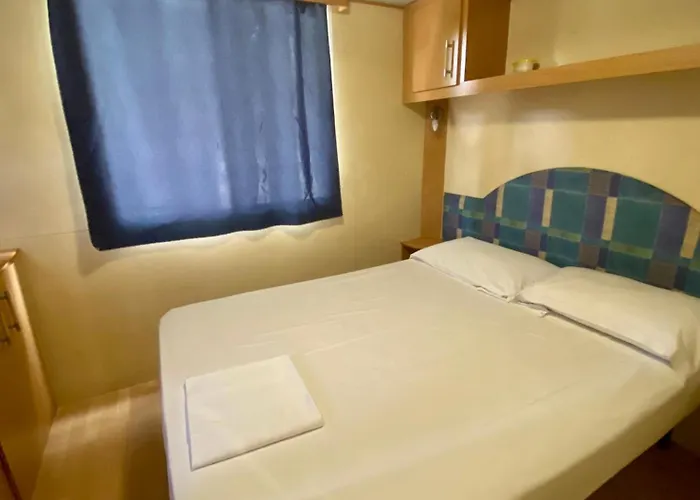 露营国际米兰迪卡斯特儿福萨诺酒店