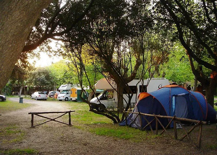 露营国际米兰迪卡斯特儿福萨诺酒店 营地